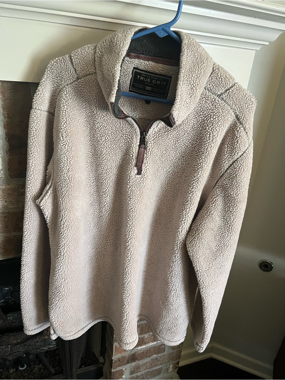 True Grit Men’s Fleece half zip pullover size L